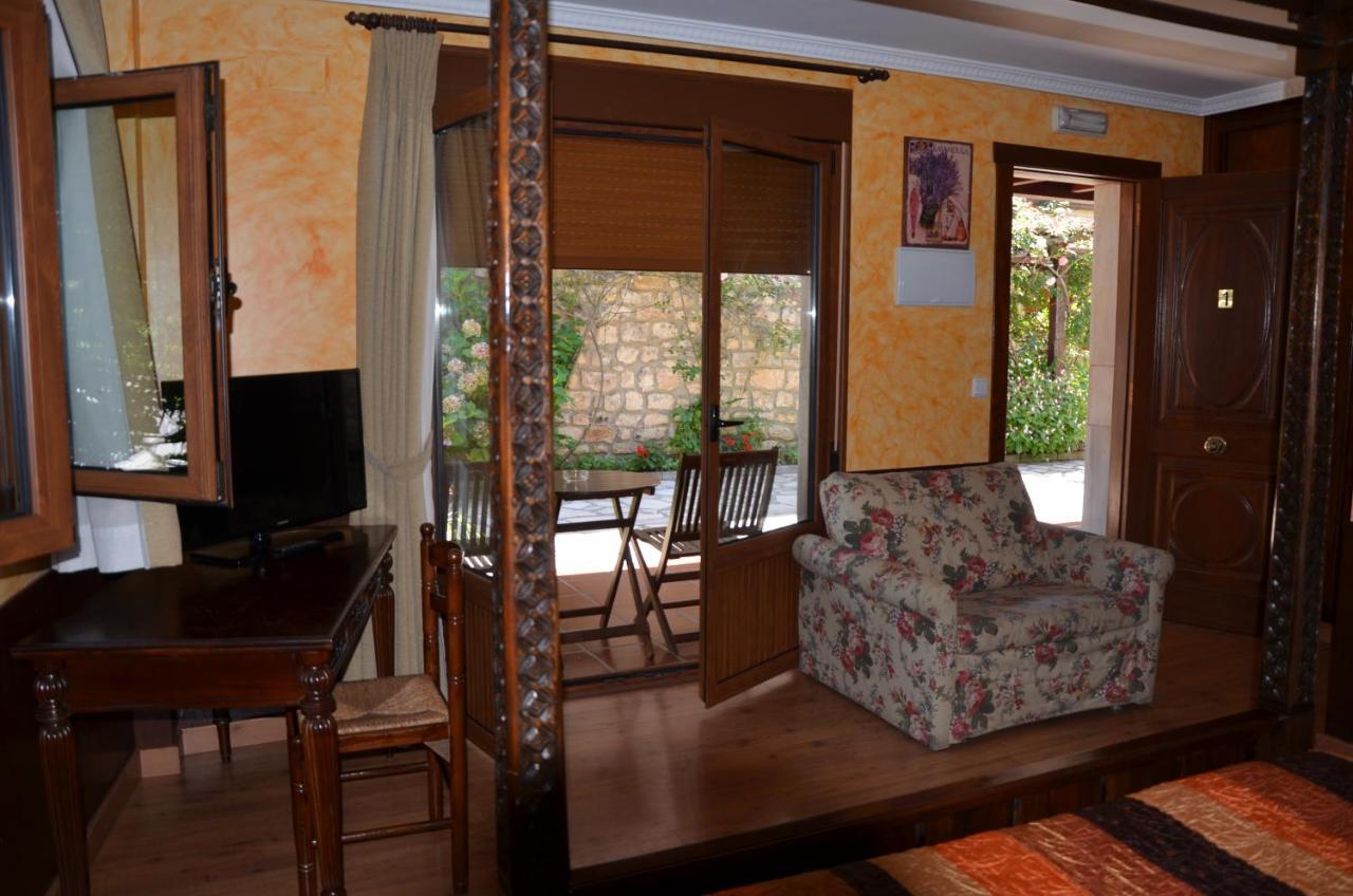 Hotel Arenas De Cabrales- Apartamentos Экстерьер фото